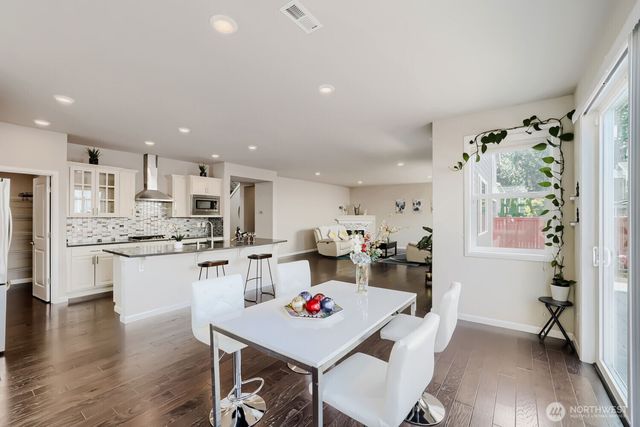 4129 187th Place SE, Bothell, WA 98012