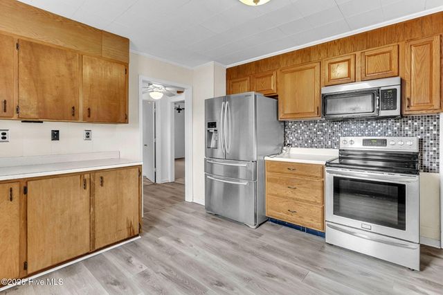 6987 Albert Street, Elizabethtown, NC 28337