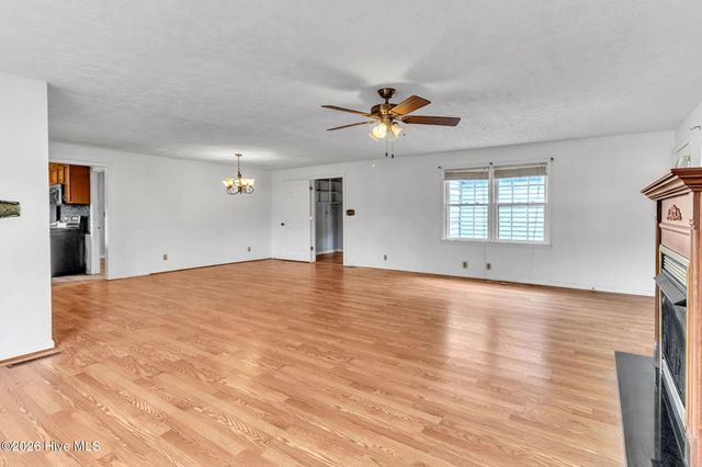 6987 Albert Street, Elizabethtown, NC 28337