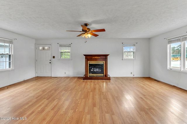 6987 Albert Street, Elizabethtown, NC 28337