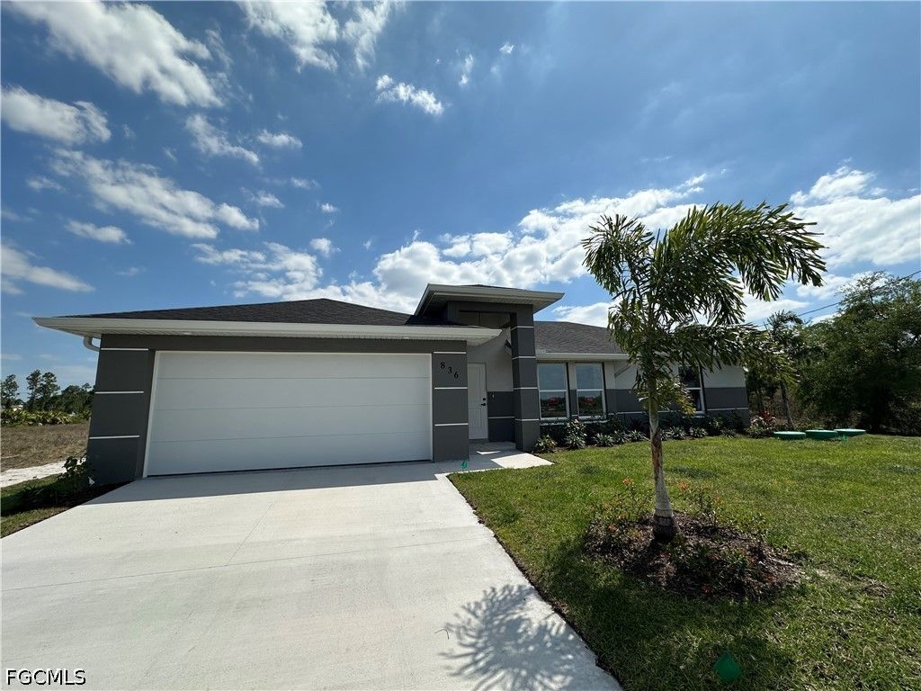 836 Newell ST E, Lehigh Acres, FL 33974