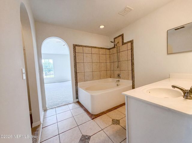 2158 WILLESDON Drive W, Jacksonville, FL 32246