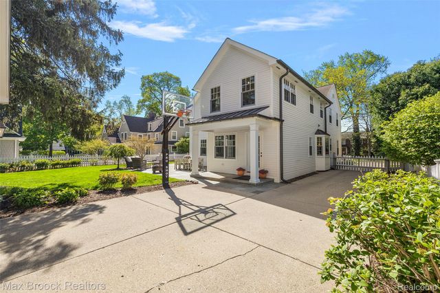 1259 Dorchester Road, Birmingham, MI 48009