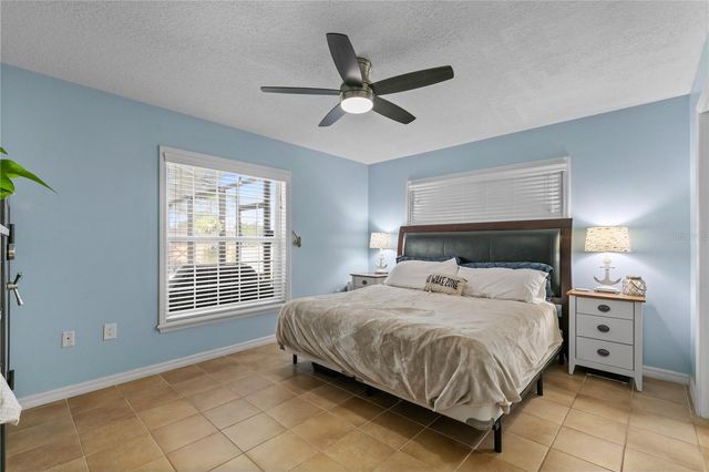 13545 OAK BEND DRIVE, Grand Island, FL 32735