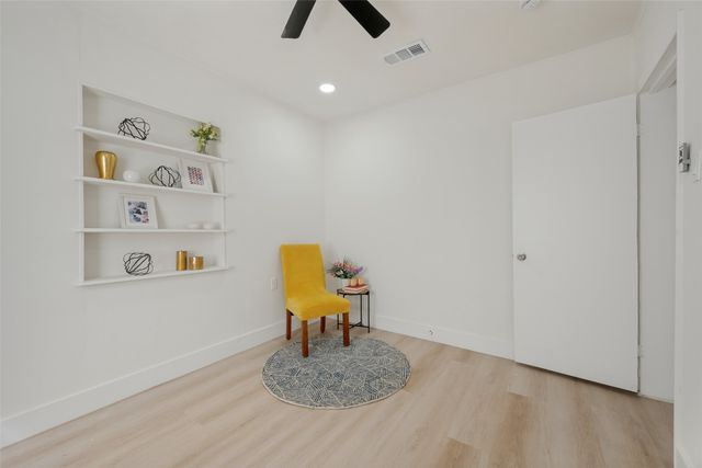 412 S Redford Lane, White Settlement, TX 76108