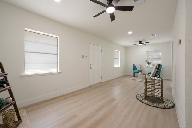 412 S Redford Lane, White Settlement, TX 76108