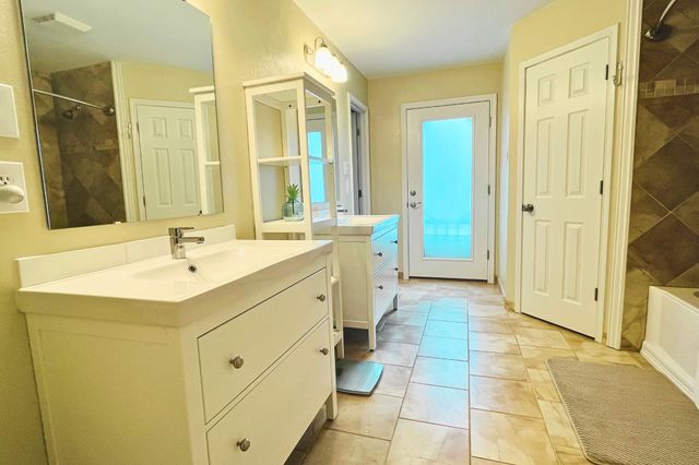 2223 Yellowstone Lane, Corinth, TX 76210