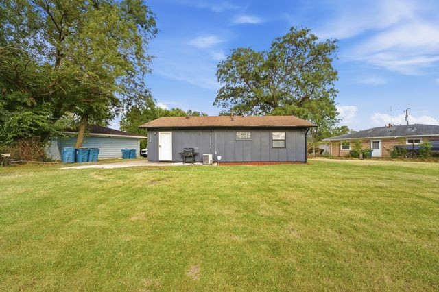 1888 Andover Court, Chicago Heights, IL 60411