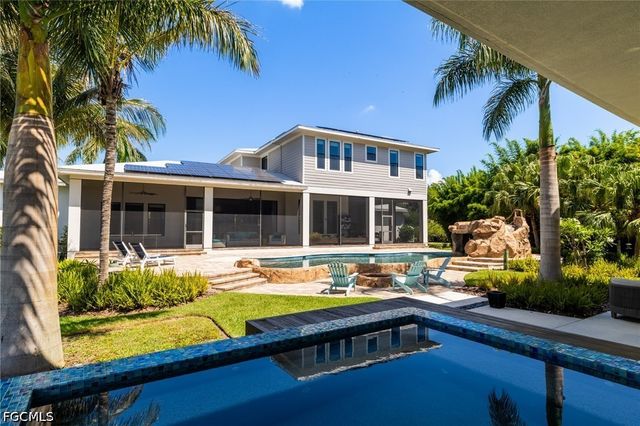 18180 N Olga DR, Alva, FL 33920