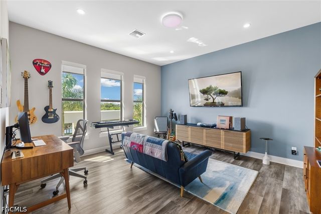18180 N Olga DR, Alva, FL 33920