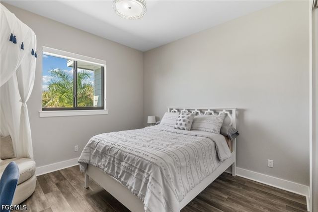 18180 N Olga DR, Alva, FL 33920