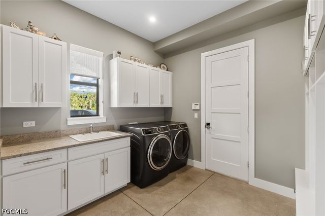 18180 N Olga DR, Alva, FL 33920