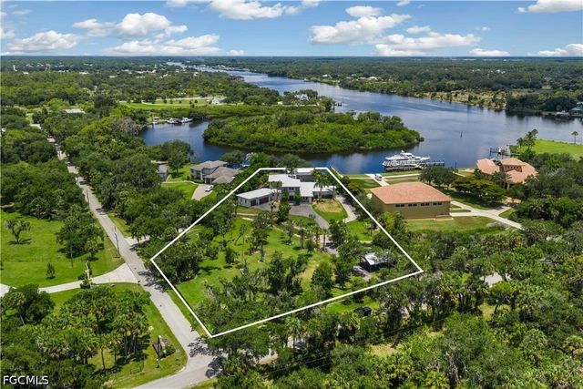 18180 N Olga DR, Alva, FL 33920