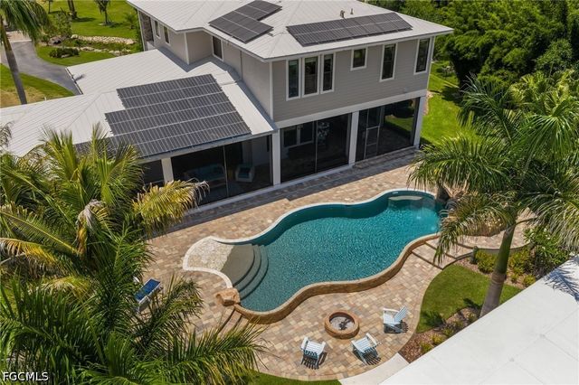 18180 N Olga DR, Alva, FL 33920