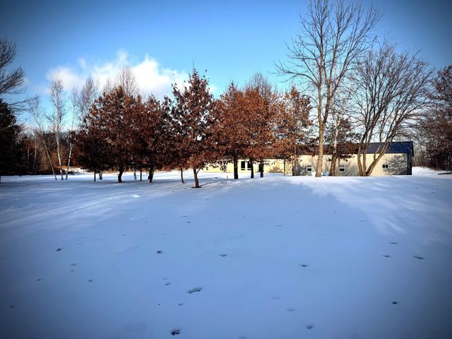 5235 313th Avenue NW, Cambridge, MN 55008