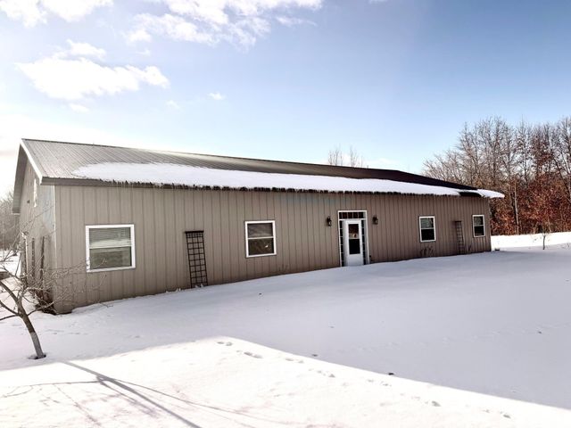 5235 313th Avenue NW, Cambridge, MN 55008