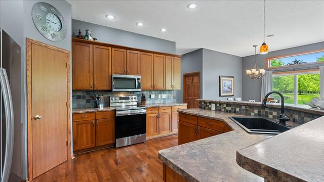 5235 313th Avenue NW, Cambridge, MN 55008