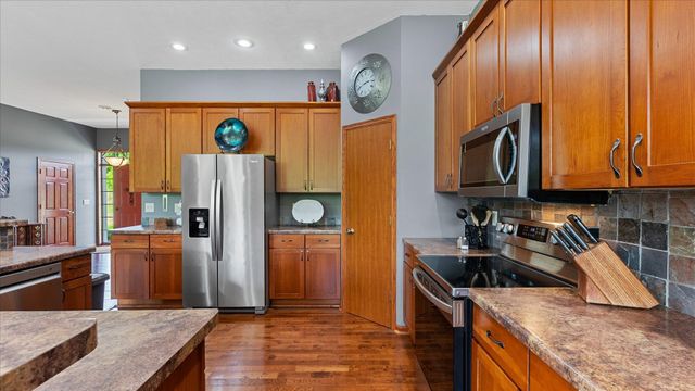 5235 313th Avenue NW, Cambridge, MN 55008