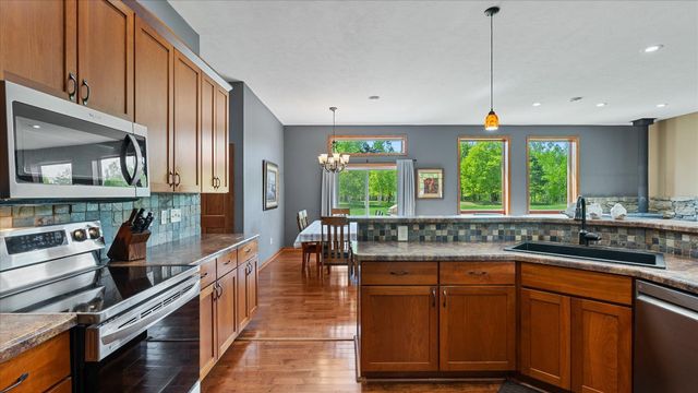 5235 313th Avenue NW, Cambridge, MN 55008