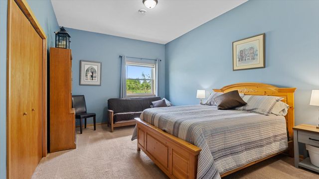 5235 313th Avenue NW, Cambridge, MN 55008