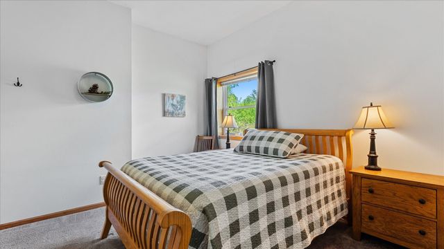 5235 313th Avenue NW, Cambridge, MN 55008