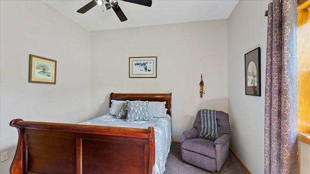 5235 313th Avenue NW, Cambridge, MN 55008