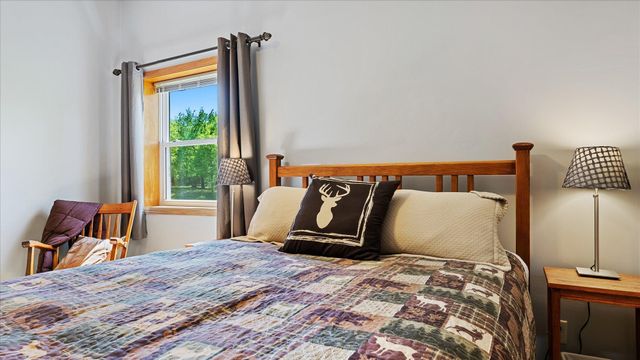 5235 313th Avenue NW, Cambridge, MN 55008