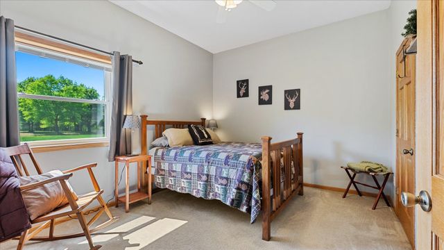 5235 313th Avenue NW, Cambridge, MN 55008