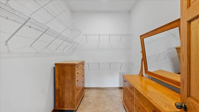 5235 313th Avenue NW, Cambridge, MN 55008