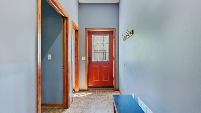 5235 313th Avenue NW, Cambridge, MN 55008