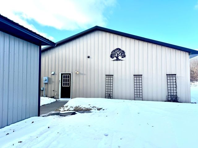 5235 313th Avenue NW, Cambridge, MN 55008