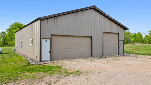 5235 313th Avenue NW, Cambridge, MN 55008