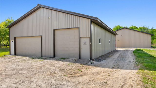 5235 313th Avenue NW, Cambridge, MN 55008