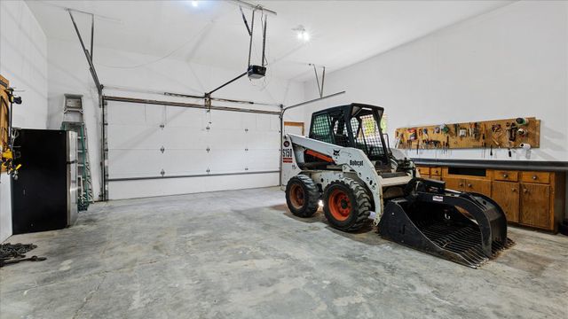 5235 313th Avenue NW, Cambridge, MN 55008