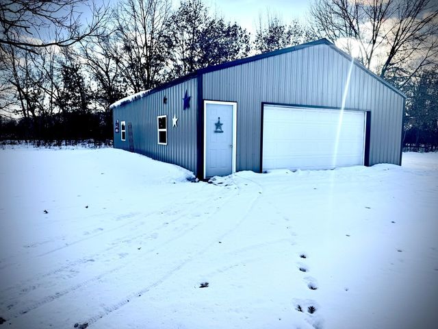 5235 313th Avenue NW, Cambridge, MN 55008