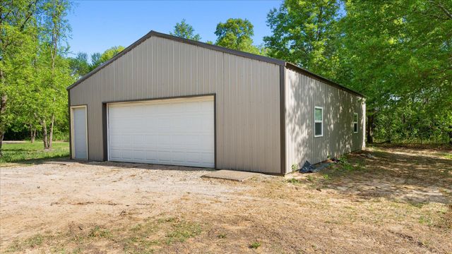 5235 313th Avenue NW, Cambridge, MN 55008