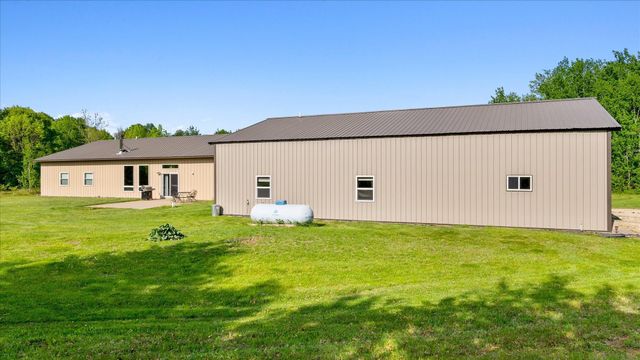 5235 313th Avenue NW, Cambridge, MN 55008