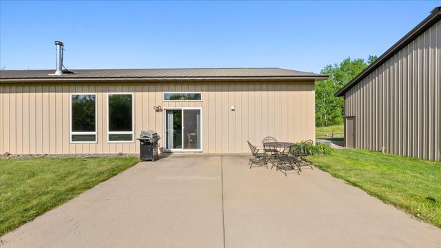 5235 313th Avenue NW, Cambridge, MN 55008