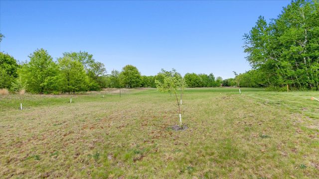 5235 313th Avenue NW, Cambridge, MN 55008