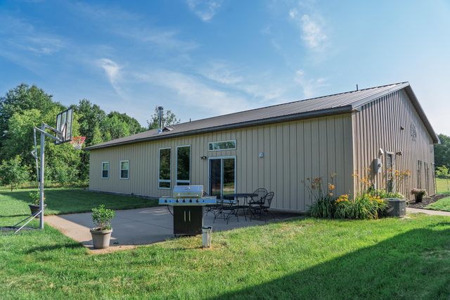 5235 313th Avenue NW, Cambridge, MN 55008