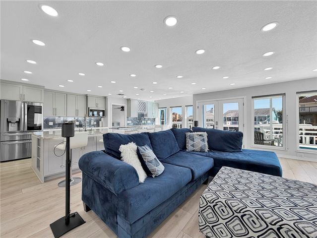 15346 Cartagena Ct, Corpus Christi, TX 78418