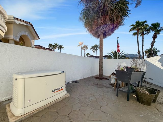 15346 Cartagena Ct, Corpus Christi, TX 78418