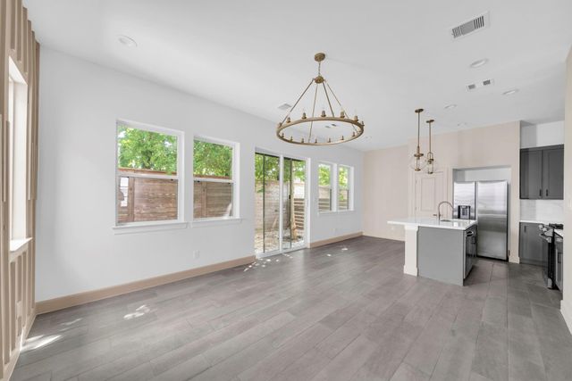 9551 Neuens Road B, Houston, TX 77080