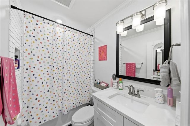 15 Arpege NW Way, Atlanta, GA 30327