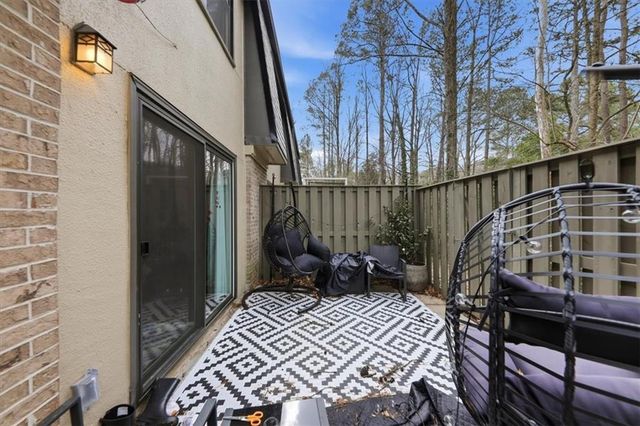 15 Arpege NW Way, Atlanta, GA 30327