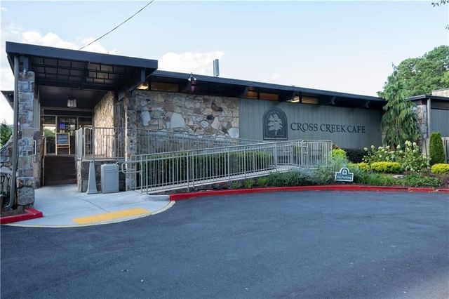 15 Arpege NW Way, Atlanta, GA 30327