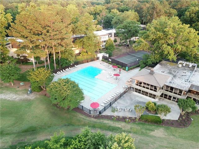 15 Arpege NW Way, Atlanta, GA 30327