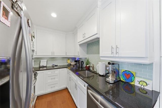 15 Arpege NW Way, Atlanta, GA 30327