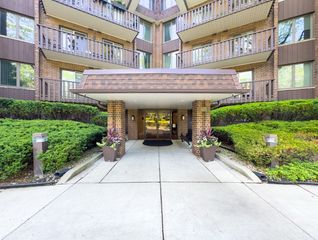 1175 Lake Cook Road 505, Northbrook, IL 60062