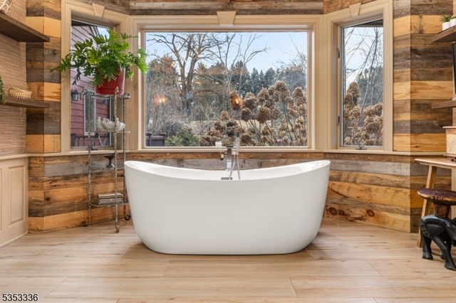 303 Mendham Rd, Bernardsville Boro, NJ 07924